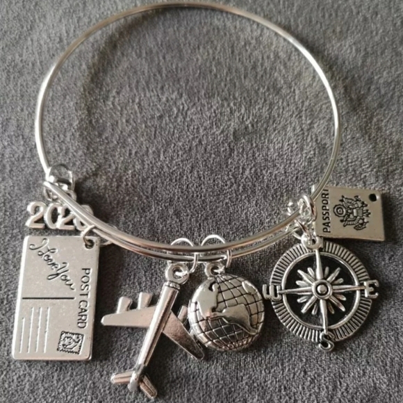 Wanderlust Travel Charm Bracelet 2021 - Picture 4 of 4